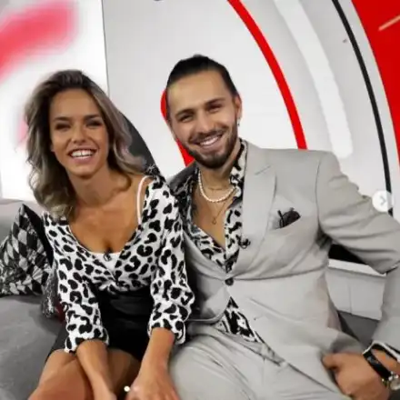 Гаджето на Папи Ханс махна татусите си