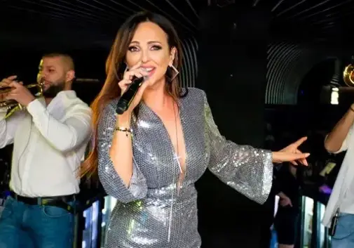 Глория с прощален концерт преди да затворят чалготеките (Снимки)