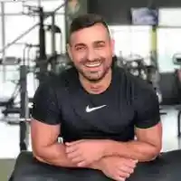 Илиян Найденов продава чай от... коноп!