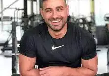 Илиян Найденов продава чай от... коноп!