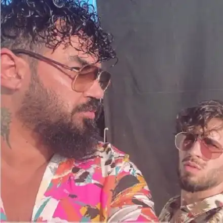 Изненада: Папи Ханс ухажва дъщерята на Азис