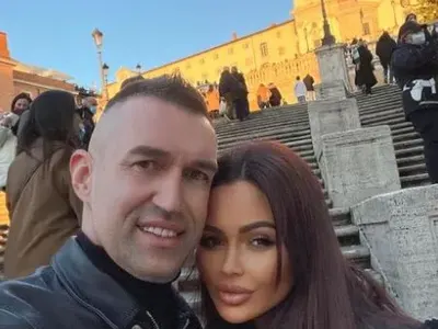 Камбуров на романтична ваканция! Голмайсторът заведе половинката си в Рим