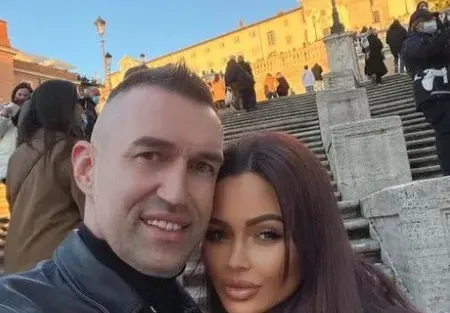 Камбуров на романтична ваканция! Голмайсторът заведе половинката си в Рим