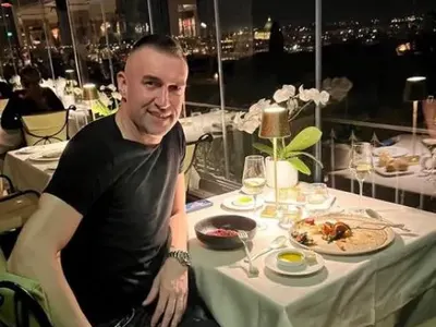 Камбуров на романтична ваканция! Голмайсторът заведе половинката си в Рим