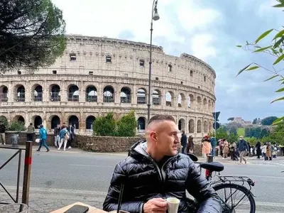 Камбуров на романтична ваканция! Голмайсторът заведе половинката си в Рим