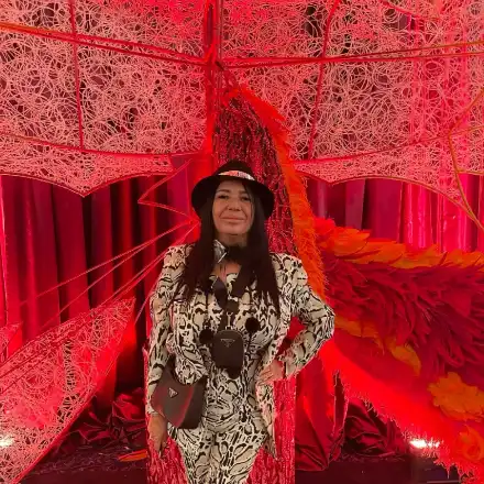 Ковид ли? Анита Мейзер на улично парти с 350 хиляди души!