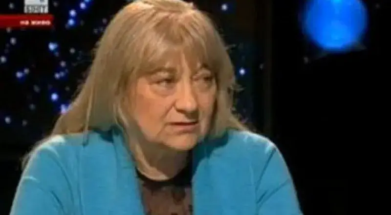 Легендата Ласка Минчева иска да се самоубие (ТВ режисьорката прикована на легло след тежък инсулт)