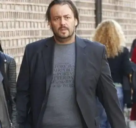 Люси и Ани Хоанг продават бизнеса си