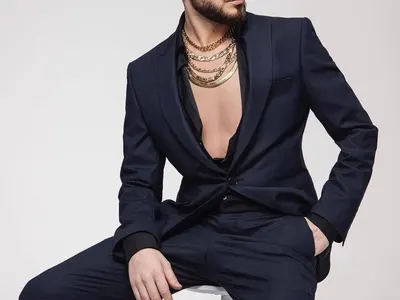 Лорд Минчев с модни забележки:  Криско готов за дует Каризма, Галя от Сатен – лошо облечена топлийка и още + СНИМКИ