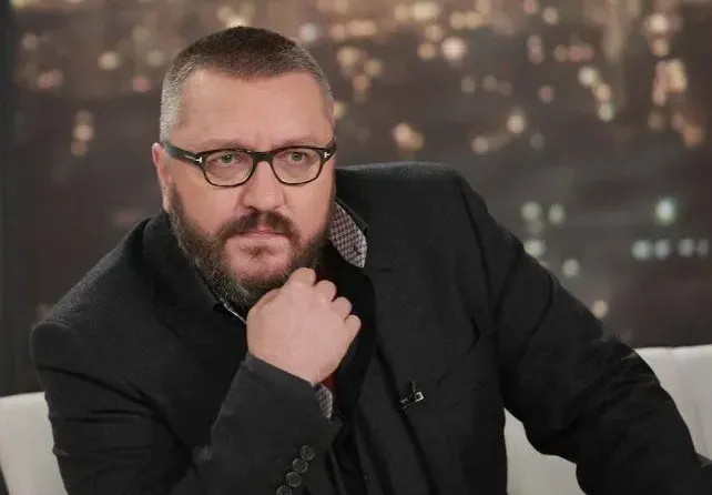 Мартин Карбовски е потомък на рицари-кръстоносци! Името на журналиста не е псевдоним, а забравена фамилия