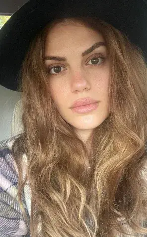 Михаела Филева без грим