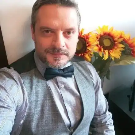 Петър Калчев  станал актьор  по обява