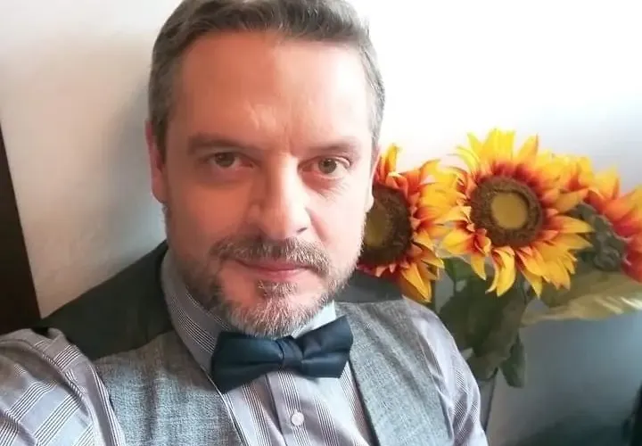 Петър Калчев  станал актьор  по обява