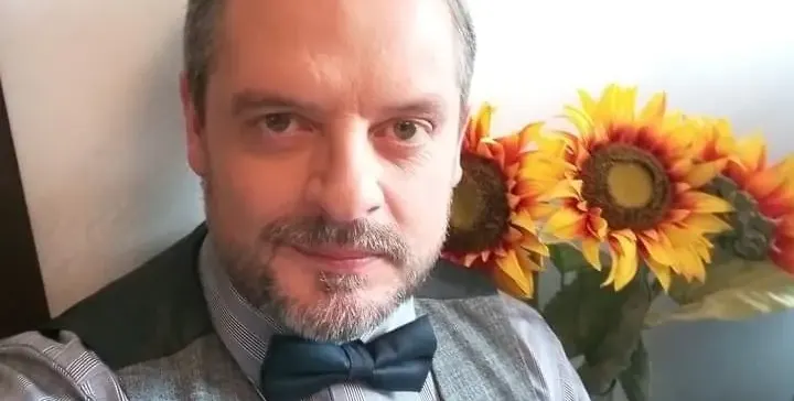 Петър Калчев  станал актьор  по обява