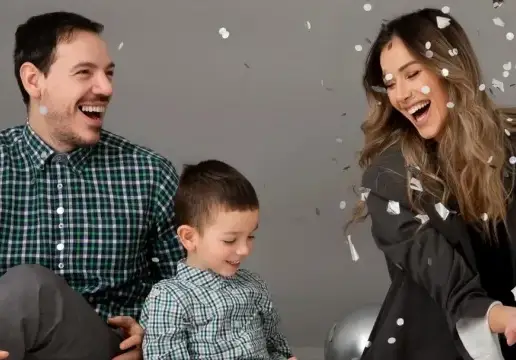 Петканови се събраха за РД на сина си, Лудият репортер аут от празника на Алекс ден по-рано