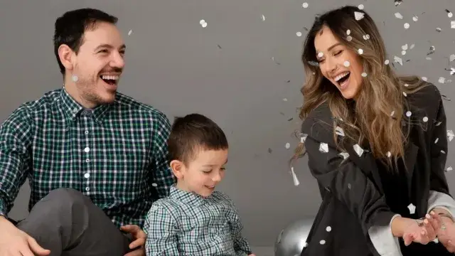 Петканови се събраха за РД на сина си, Лудият репортер аут от празника на Алекс ден по-рано