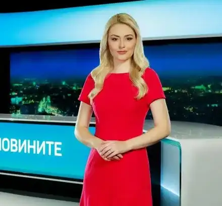 Подгласничка на Антония Петрова води новините по бТВ