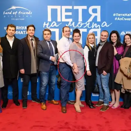 Простащина: Може ли вицепремиер  да бъде хванат публично за д-то?