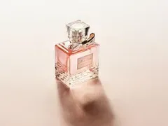 С аромат на Dior - как марката се превърна в синоним на женското ухание
