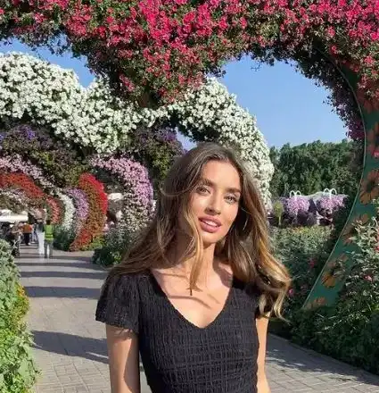 Саня Борисова вае супер тяло с йога (ФОТО)