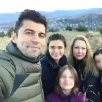 Щерката на Кирил Петков с боядисана коса за 10-я си РД (Вижте новата визия на малката Ана - Фото)