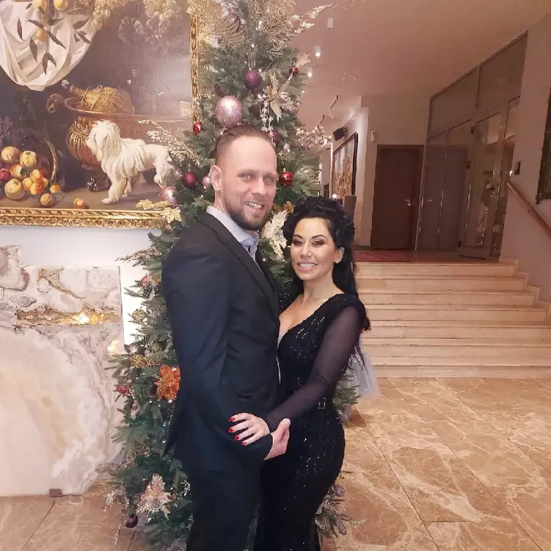 Щерката на Силвия Кацарова стяга втора сватба