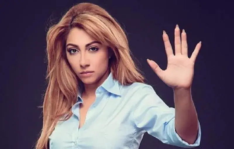 Синът на Роксана иска да е ченге! Певицата: За нищо на света!