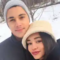 Синоптичката Стефани  чака дете от футболист