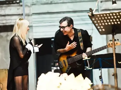 След як скандал: Лили натири от бенда си Веселин Веселинов-Еко