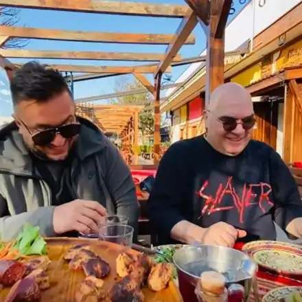 След пиянски запои до припадък, Фънки е в шок, че Комисията за дискриминация го разследва (Снимки)