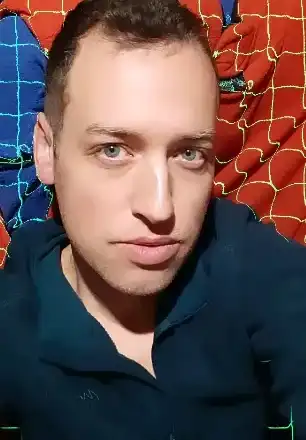 Във фейк страница: Джорджано е компаноьн,  иска 1900 евро за една нощ с него