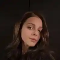 Вики Георгиева стана брюнетка! Харесва ли ви новата й визия