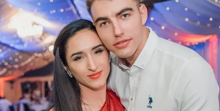 Сантра се разделила с бащата на детето си