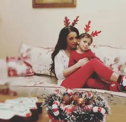 За ЧРД: Емануела подари яхта на сина си