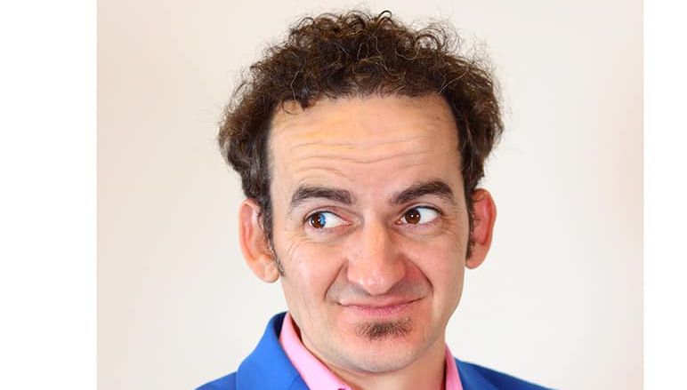Ники Станоев страдал, че е с две различни очи! (Живее на семейни начала с модна дизайнерка)