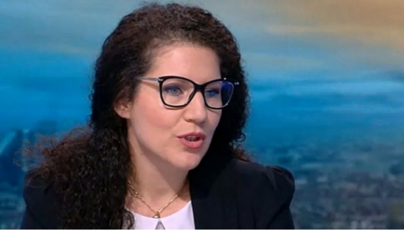 Вицето на Кирил Петков Калина Константинова се вталила с 30 кг