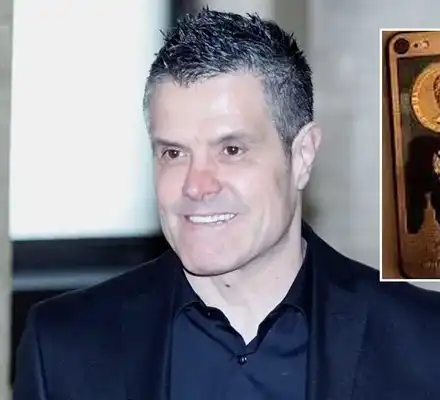 Брендо бяга от Украйна, след разкритие, че има златен телефон с лика на Путин