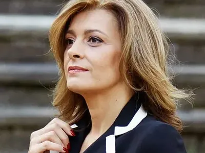 Деси Радева изпадна в нелегалност (Първата дама се покри след ковид)