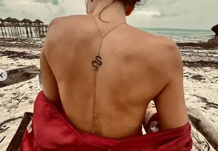 Диляна по монокини в Африка