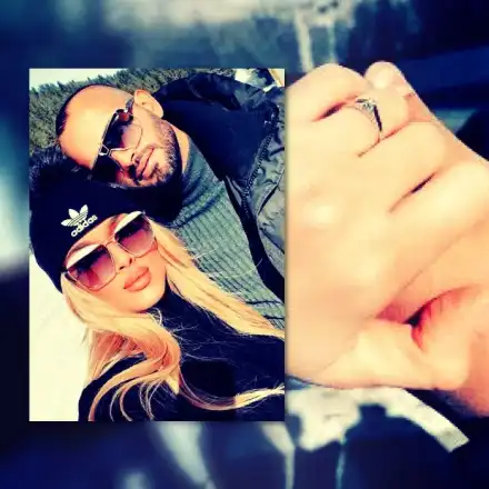 Диона се сгоди на лифта в Банско