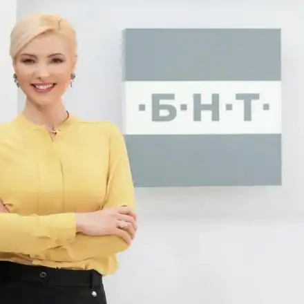 Ева Кикерезова летя с балон