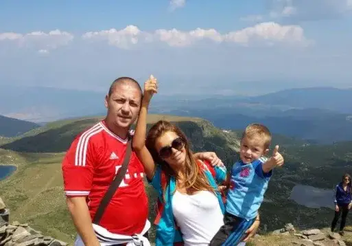 Галена се пуска по пързалката