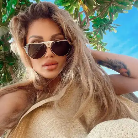 Гейша смени пеперудите върху гърба на Джулиана Гани (Снимка)