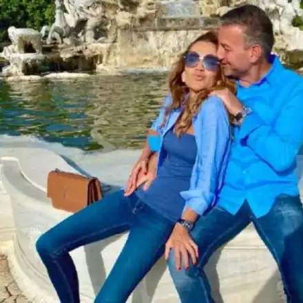 Ивайла Бакалова слага рога на Весо Брадата с богат арабин?