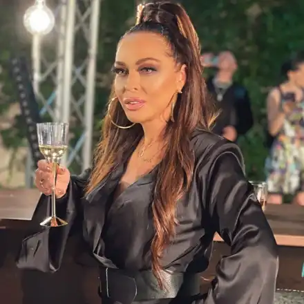 Ивана избяга в Турция за рождения си ден! Празнува с дъщеря си и бузукарката Стояна