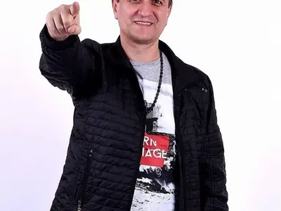 Кико от дуета „Южен вятър“:  Джендърска политика затри казармата!