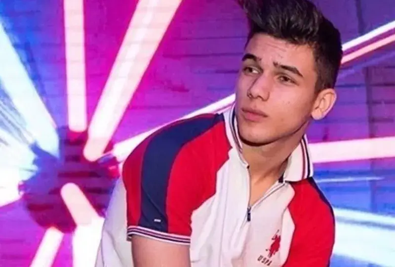 Колегите и гаджето на  Денис Теофиков го забравиха