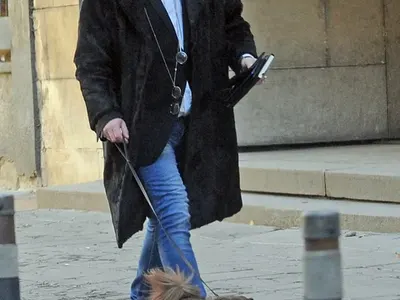 Кучето на Денди изчезна заедно с мистериозния му приятел Кристофър - Камелия