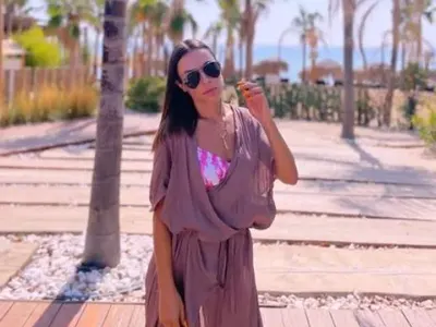 Маги Джанаварова показа прелести! (СНИМКИ в галерия)