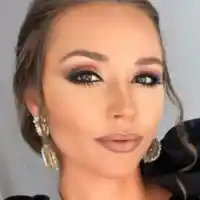 Мис България припаднала от смях, като чула,  че е в „любовни отношения“ с чалгаджията Меди